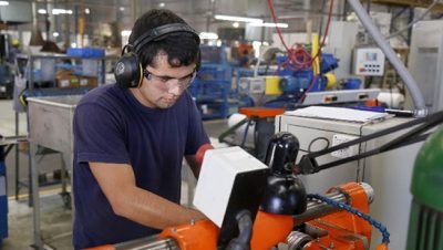 OPERARIOS DE METALURGICA